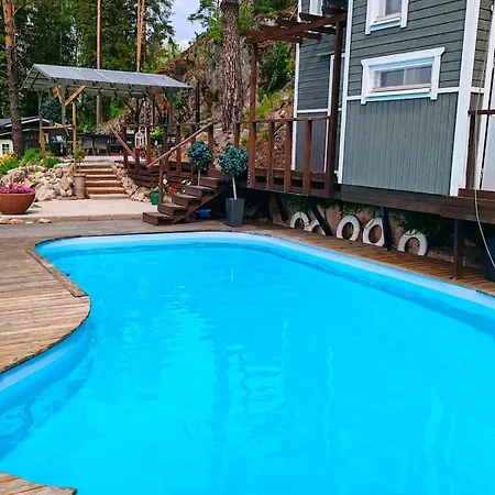 Chalé Harjula-kesaemaja, Sauna Ja Ulkoallas Tuusulassa